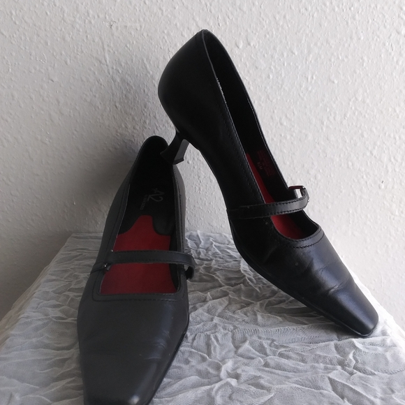 A2 BY AEROSOLES low pump - Picture 2 of 6